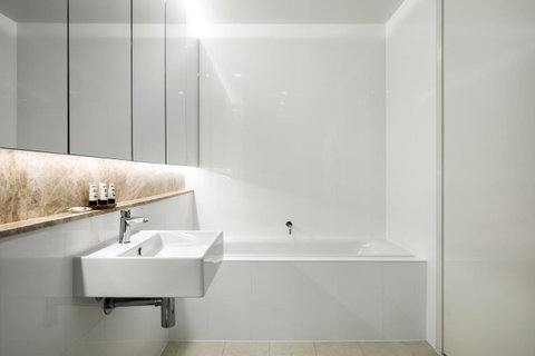 Knightsbridge Canberra - Hotel Accommodation 26