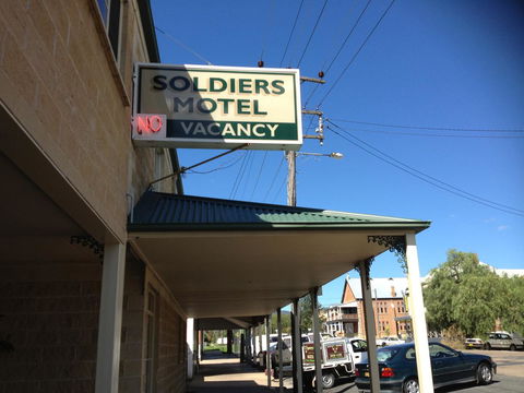 Soldiers Motel - Hotel Accommodation 0