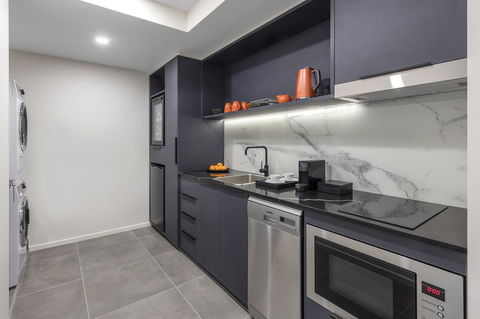 Deco Hotel Canberra - Hotel Accommodation 8
