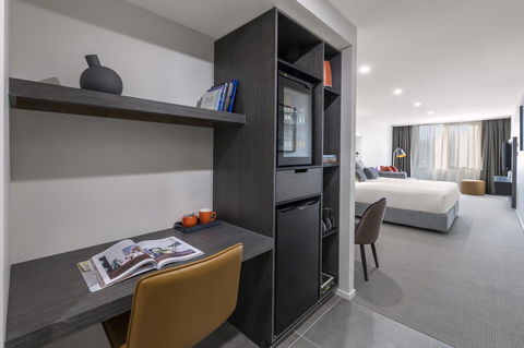 Deco Hotel Canberra - Hotel Accommodation 7