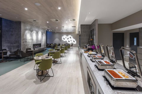 Deco Hotel Canberra - Hotel Accommodation 2