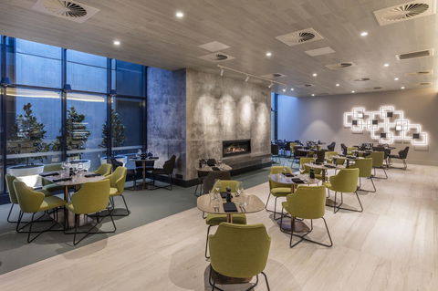 Deco Hotel Canberra - Hotel Accommodation 1