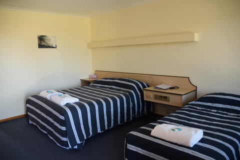 Stansbury Holiday Motel - Hotel Accommodation 17