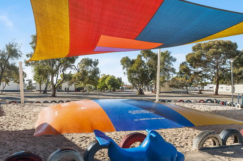 Port Broughton Tourist Park - Hotel Accommodation 1