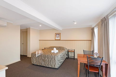 Heritage House Motel & Units - Hotel Accommodation 3