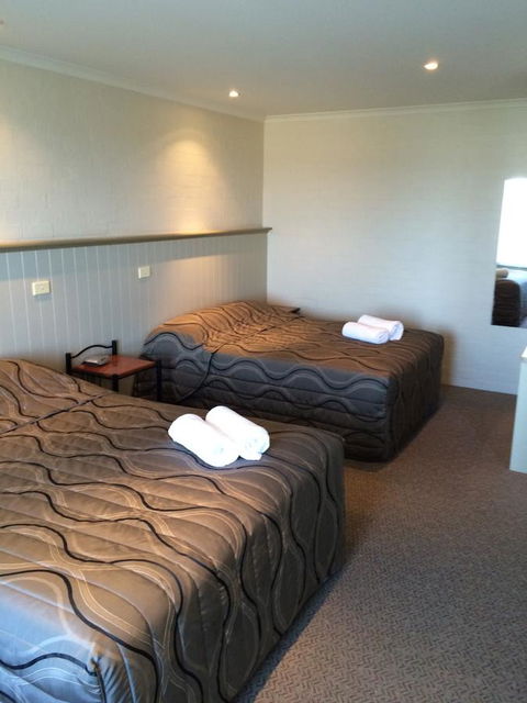 Heritage House Motel & Units - Hotel Accommodation 12