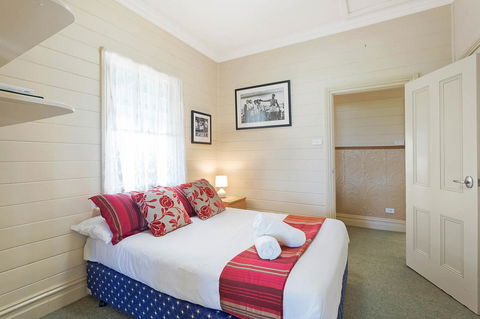 Heritage House Motel & Units - Hotel Accommodation 16