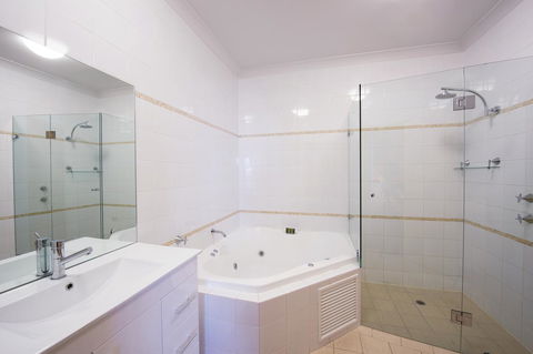 McCracken Country Club - Hotel Accommodation 30