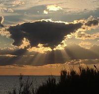 Blissful Beachfront Beachouse - Hotel Accommodation