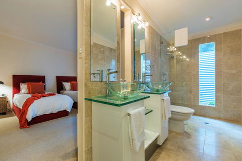 Sky House Kangaroo Island - Hotel Accommodation 2