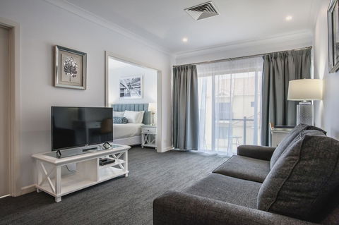 Marina Hotel - Hotel Accommodation 9