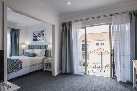 Marina Hotel - Hotel Accommodation 8