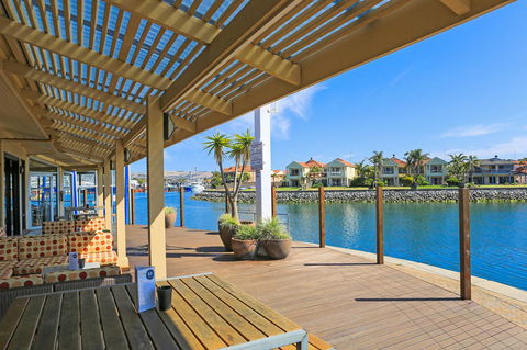 Marina Hotel - Hotel Accommodation 38
