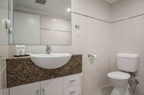 Marina Hotel - Hotel Accommodation 13