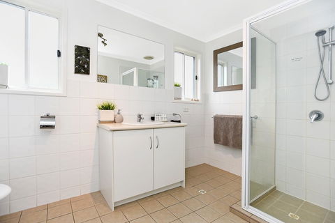 Ainslie Roberts Drive Retreat - Hotel Accommodation 5