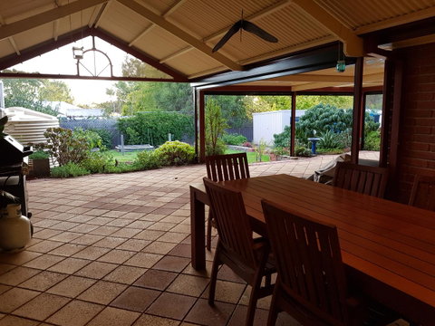 Frog Song At Willunga - Hotel Accommodation 13