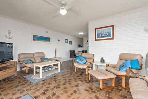 Sun & Surf Aldinga Beach Apartment - Hotel Accommodation 2