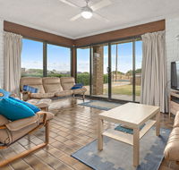 Sun  Surf Aldinga Beach Apartment - Hotel Accommodation