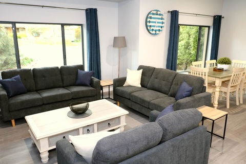 The Purple Door On Seaview - Hotel Accommodation 6