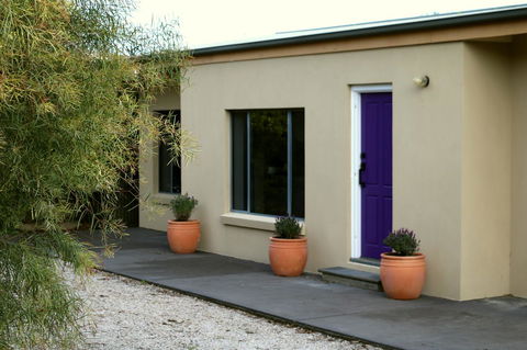 The Purple Door On Seaview - Hotel Accommodation 1