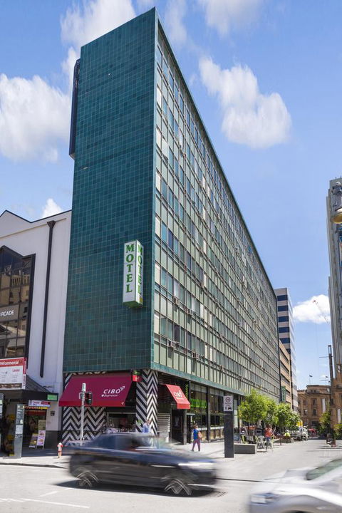 Cosmo On Bank - Hotel Accommodation 15