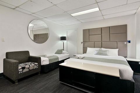 Cosmo On Bank - Hotel Accommodation 4