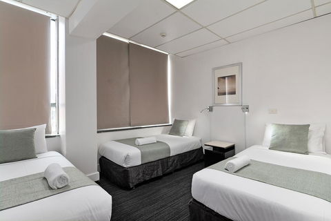 Cosmo On Bank - Hotel Accommodation 8