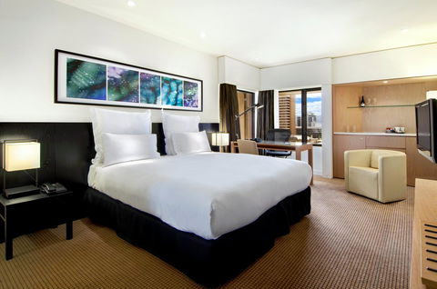 Hilton Adelaide - Hotel Accommodation 7