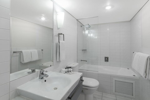 Oaks Adelaide Horizons Suites - Hotel Accommodation 4