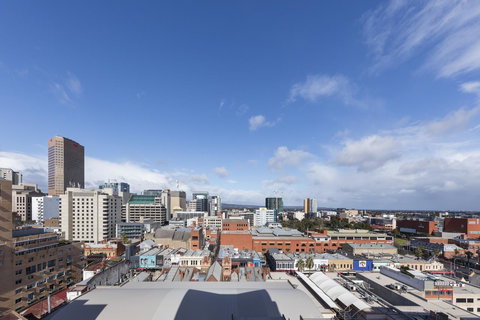 Oaks Adelaide Horizons Suites - Hotel Accommodation 9