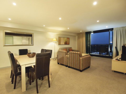 Oaks Adelaide Horizons Suites - Hotel Accommodation 12