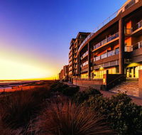 Glenelg Beach Studio - Hotel Accommodation