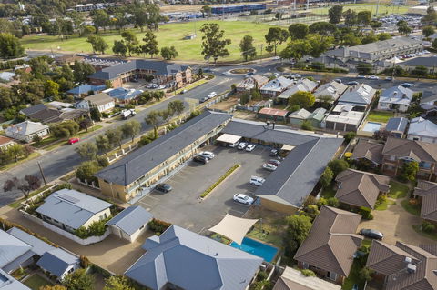 Garden City Motor Inn - Hotel Accommodation 1