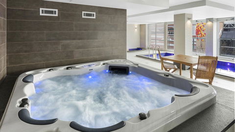 Oaks Adelaide Embassy Suites - Hotel Accommodation 2
