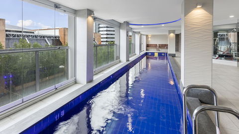 Oaks Adelaide Embassy Suites - Hotel Accommodation 1
