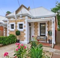 A Rose by the Park - Hotel Accommodation