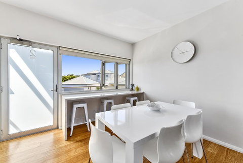 Aloha Waterfront Properties - Hotel Accommodation 24