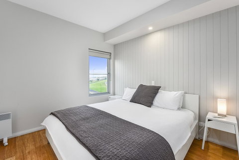 Aloha Waterfront Properties - Hotel Accommodation 13