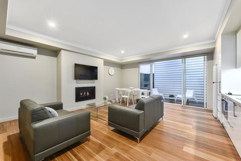 Aloha Central Luxury Apartments - Hotel Accommodation 6