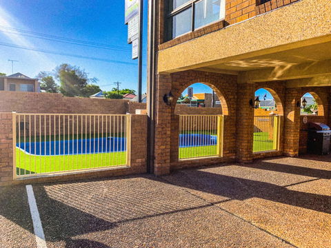 Cumberland Motor Inn - Hotel Accommodation 10