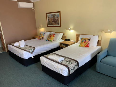 Cumberland Motor Inn - Hotel Accommodation 1