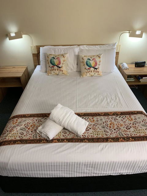 Cumberland Motor Inn - Hotel Accommodation 18