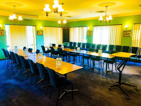 Cumberland Motor Inn - Hotel Accommodation 15