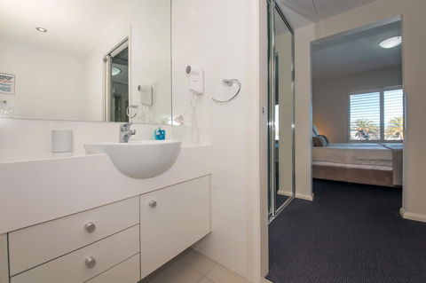 Pacific Blue 278-265 Sandy Pt Rd- Dual Key Access, Wifi, Linen And Air Conditioning - Hotel Accommodation 12