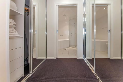 Pacific Blue 278-265 Sandy Pt Rd- Dual Key Access, Wifi, Linen And Air Conditioning - Hotel Accommodation 13