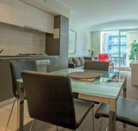 Adelaide DressCircle Apartments - North Terrace - Hotel Accommodation