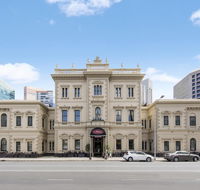 Adina Apartment Hotel Adelaide Treasury - Hotel Accommodation