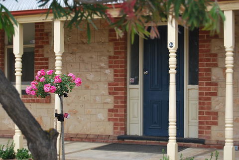 Jacaranda Cottage - Hotel Accommodation 0