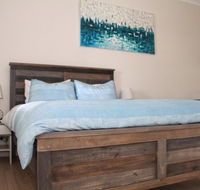 Smugglers Inn Studio Apartments - Hotel Accommodation