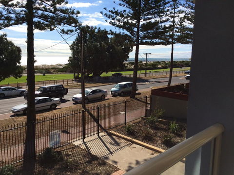 Adelaide - Semaphore Beach Front - Hotel Accommodation 27